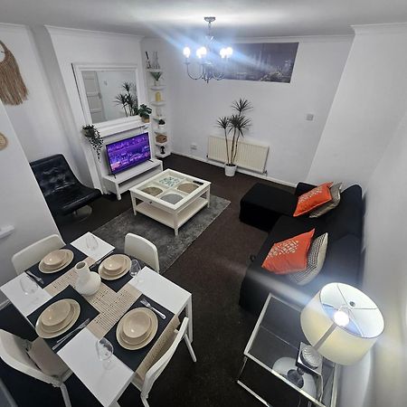 Nariken Apartments, Кардифф Экстерьер фото