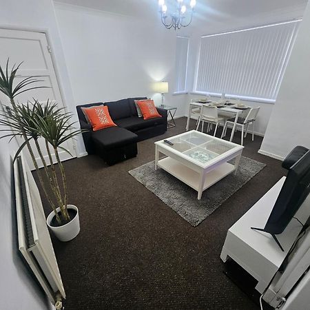 Nariken Apartments, Кардифф Экстерьер фото